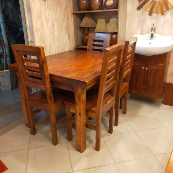 Dining set